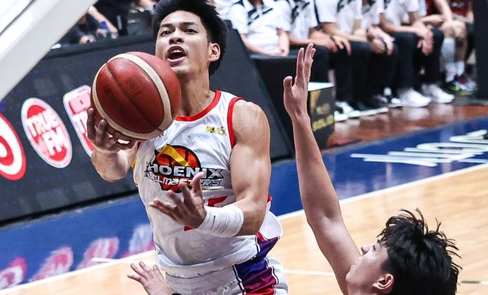 PBA Game Breakdown: Phoenix Fuels Past Blackwater, 106-98, Stays in Playoff Hunt