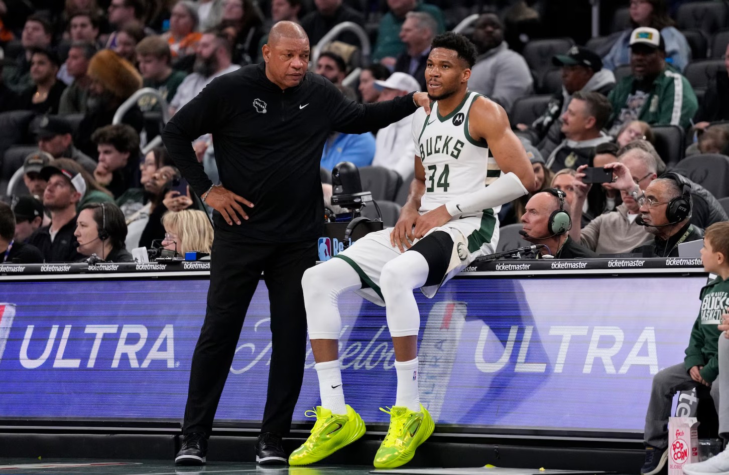 NBA Investigates Bucks Over Giannis Antetokounmpo SituationâAnd It Could Get Ugly