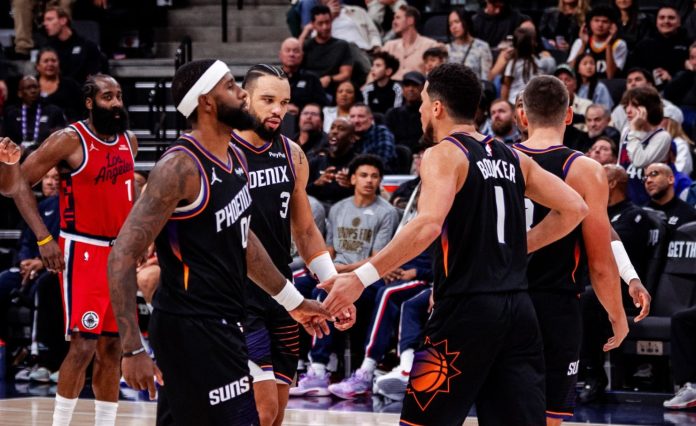 NBA Roundup: Devin Booker Continues Stellar Start in Suns’ Win, De’Aaron Fox Returns in Spurs Victory, Nikola Jovic Nets Career High in Heat Triumph