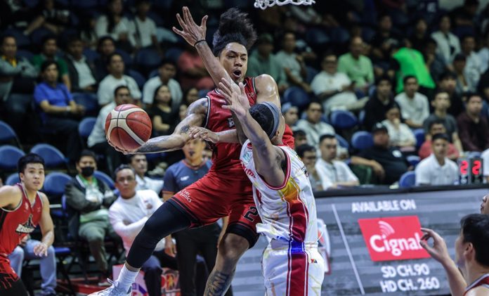 After Trade Rumors, Blackwater Keeps Sedrick Barefield—At Least for Now