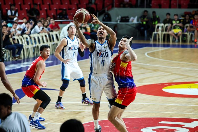 PBA Game Breakdown: Meralco Outlasts Phoenix, 88-78, to Move Closer to Playoff Spot