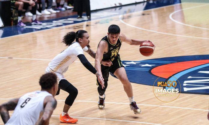 Hamstring Injury Sidelines Calvin Oftana for Gilas Duties, Could Miss Crucial TNT-SMB Rematch