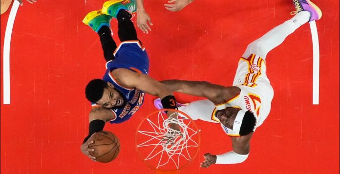 2026 NBA Playoffs: Karl-Anthony Towns’ Triple-Double Powers Knicks Past Hawks to Level Series at 2-2