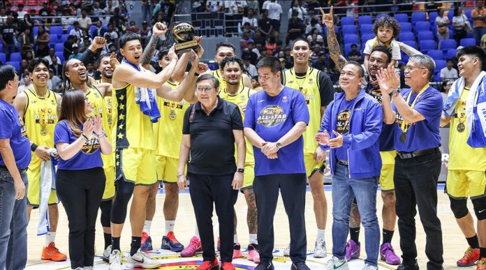 Team Solid North Scrapes Past Team South in Fun, Mildly Competitive PBA All-Star Game