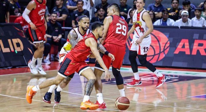 ‘Pinaghandaan ko’: RJ Abarrientos Welcomes Physical Play, Says Converge Physicality Prepared Him for It