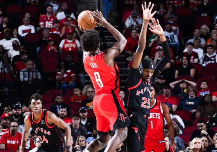 NBA Roundup: Pistons, Rockets, Bucks Notch Wins