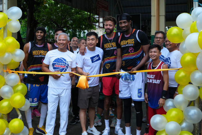 Daily Fantasy Transforms Manila Court to An Intergenerational Basketball Hub in Partnership with Non-profit HOOPBUS